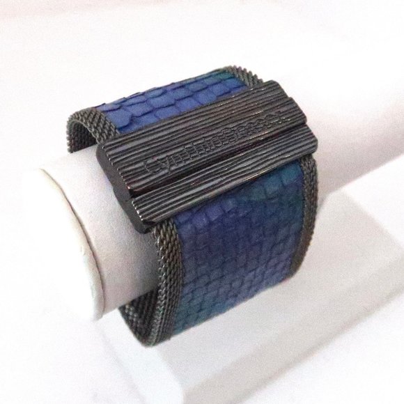 CYNTHIA DESSER wide Leather cuff embossed snakeskin - Picture 2 of 7